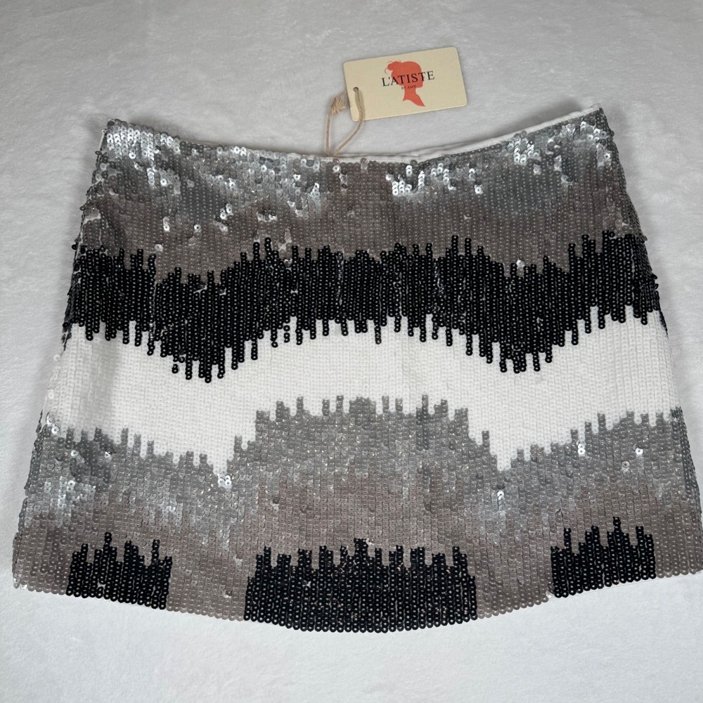 L'ATISTE Chevron Sequin‎ Mini Skirt NWT Womens M Silver Black | LS1332K - Picture 3 of 7